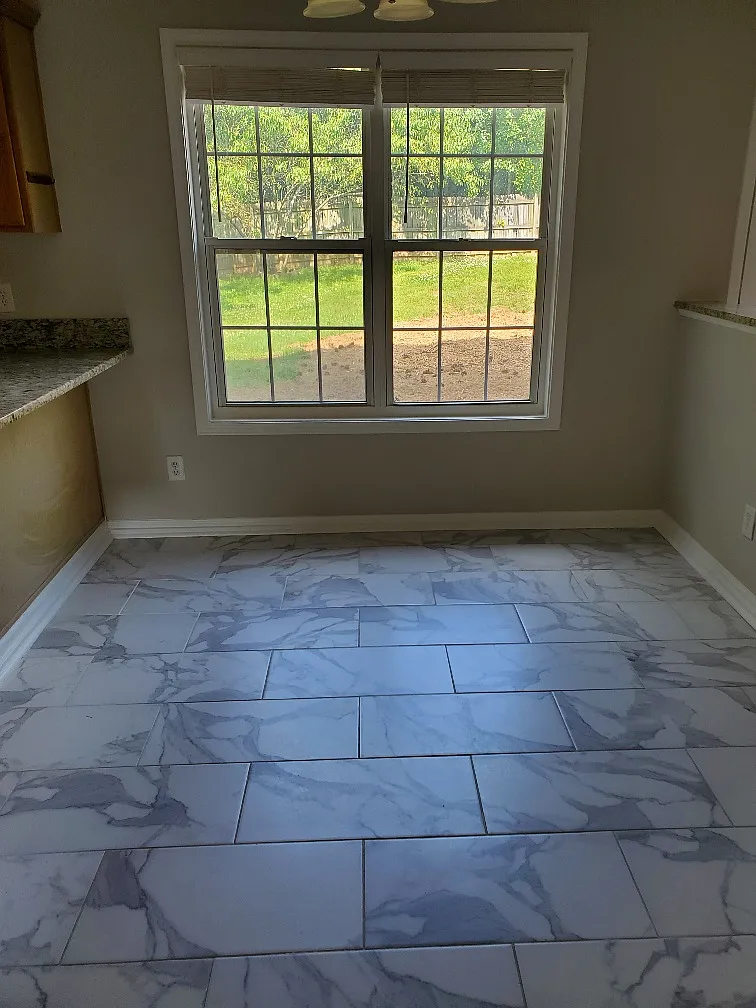 1966 Westover Ln NW — Photo 2