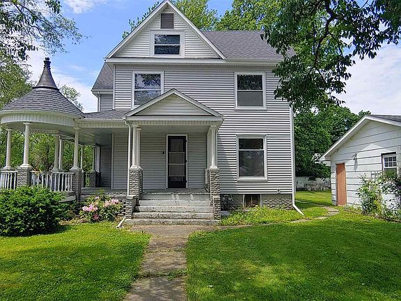 5th image of 320 E Washington St