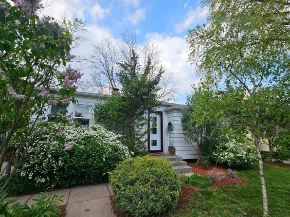 3830 Dennett Dr, Madison, WI 53714