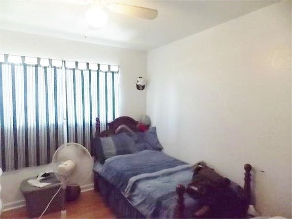 5th image of 3623 Meadowdale Dr