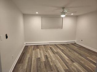 66 Bryon Rd APT 1, Chestnut Hill, MA 02467