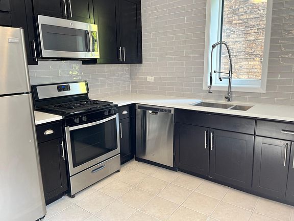 2nd image of 837 W Windsor Ave APT 1S