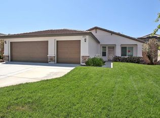 23537 Canyon Lake Dr, Menifee, CA 92587
