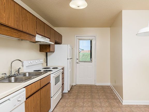 2nd image of 370 W Oak Ave APT G