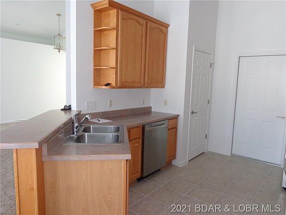 4th image of 107 Pinkie Ln
