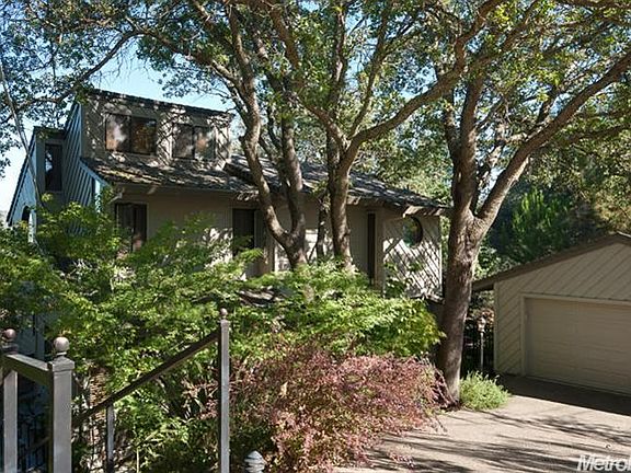 2nd image of 1561 Zapata Dr