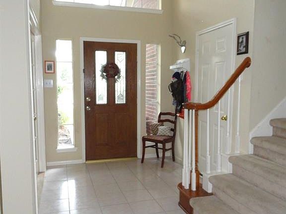 3rd image of 17111 Crown Meadow Ct