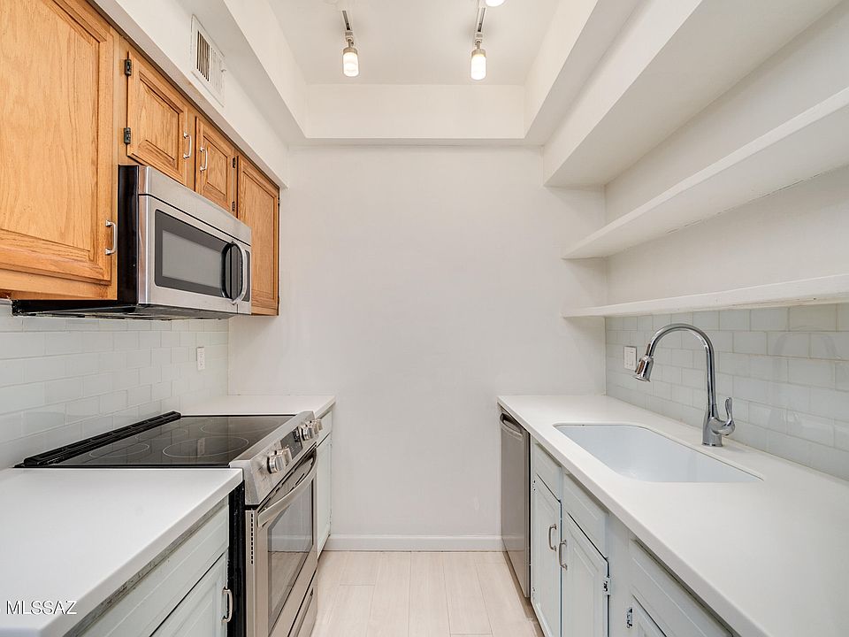 1st image of 5750 N Camino Esplendora APT 222