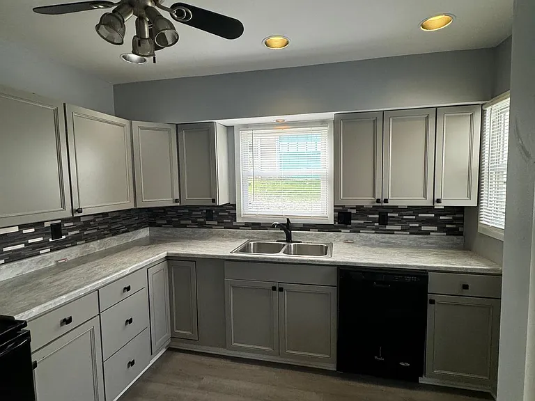 511 Main St #1 — Photo 5