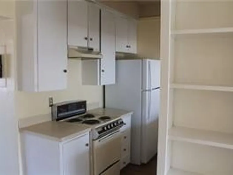 2408 Longview St — Photo 19