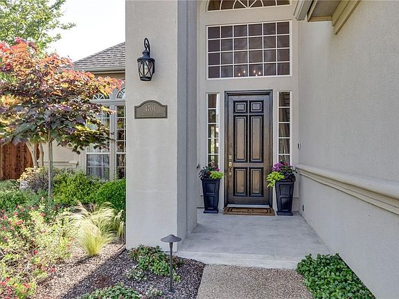 4th image of 4701 Lakeshore Ct