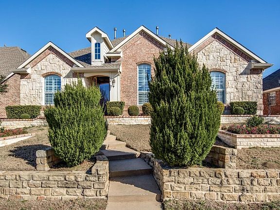 2nd image of 15520 Forest Creek Dr