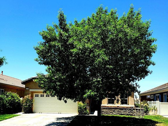 3rd image of 10428 Wilmington Ln