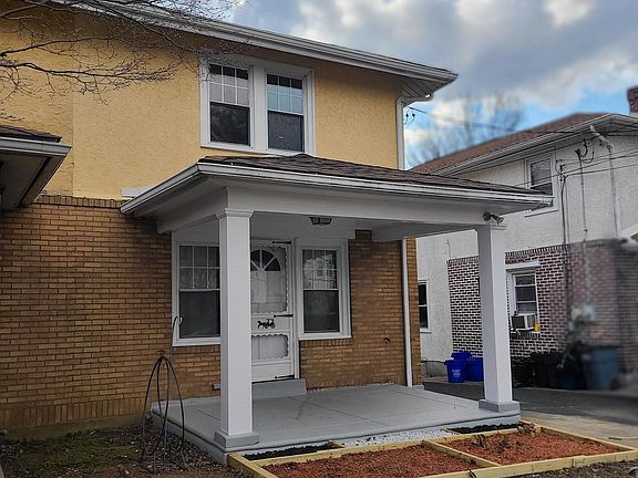 3rd image of 458 Burnley Ln