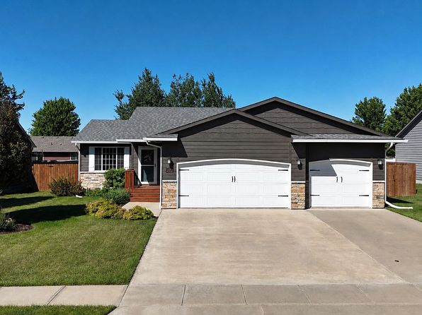703 Rosewood Dr