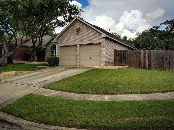 2nd image of 1102 Saxonhill Dr
