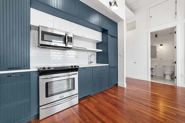 Rented by MNS | media 1