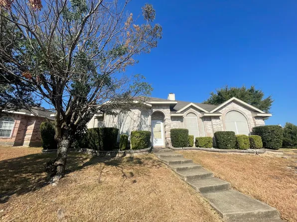 1557 Aberdeen Dr, Lancaster, TX 75134