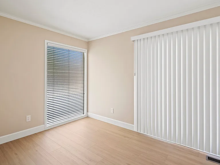 642 Toyon Dr — Photo 29