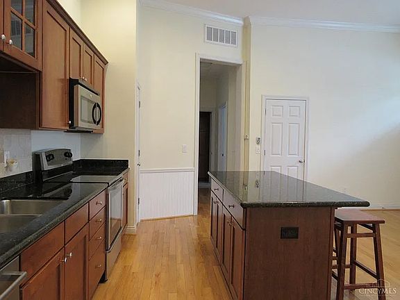5th image of 252 Stetson St Unit 103
