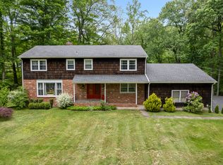 4 Wildwood Ln, Weston, CT 06883