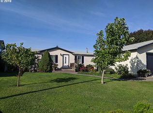 3520 Cedar Dr, Hood River, OR 97031