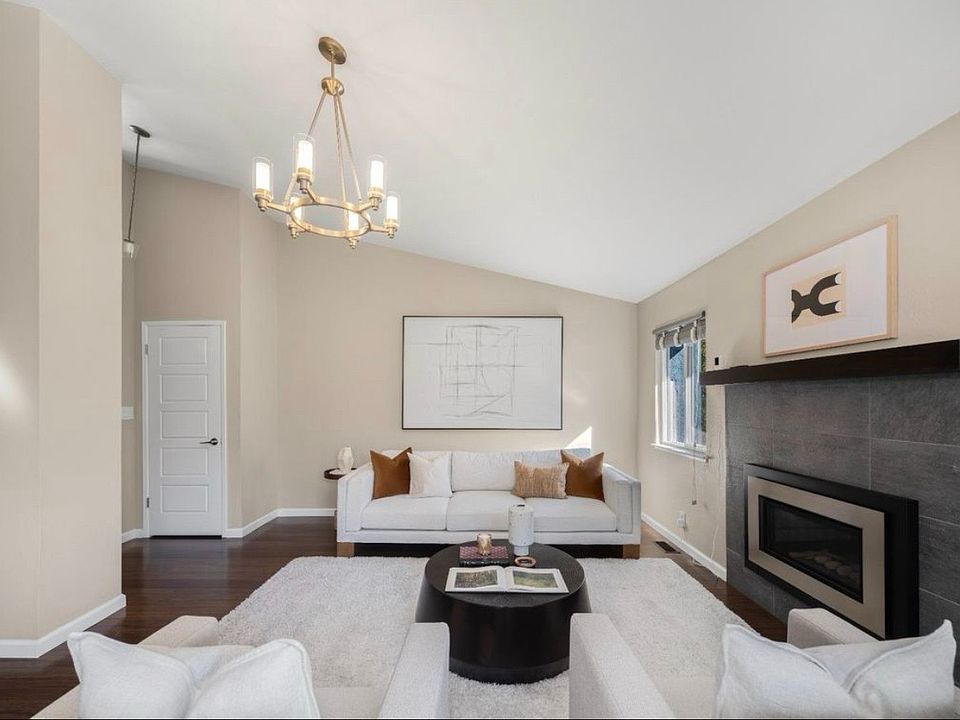 1st image of 1239 Henderson Ave