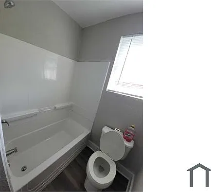 1438 W 15th St — Photo 3