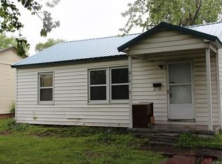 214 NE 5th St, Pryor, OK 74361