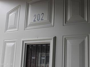 952 S Floyd St #202, Louisville, KY 40203