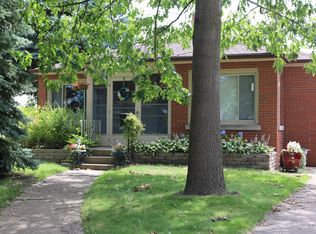 609 74th St, Kenosha, WI 53143