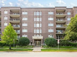 1327 Brown St Unit 508, Des Plaines, IL 60016