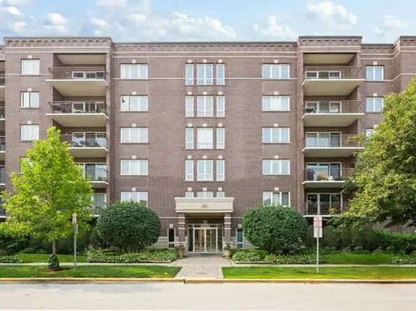 1327 Brown St Unit 508, Des Plaines, IL 60016