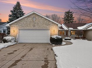 2 Thornapple Ct, Saginaw, MI 48603