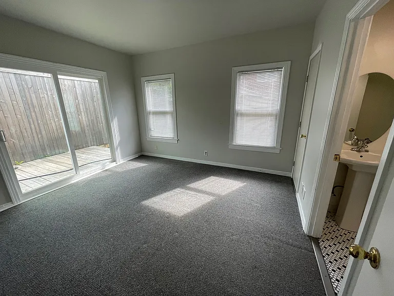 4525 Holland Ave — Photo 13