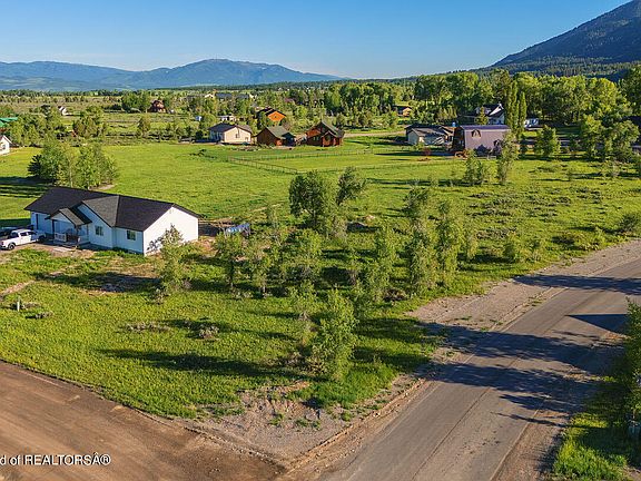 2nd image of 347 Ponderosa Dr