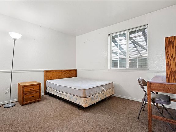 4th image of 724 W 1720 N APT 301