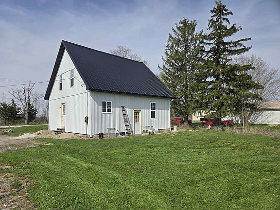 5th image of 16433 Dudley Rd