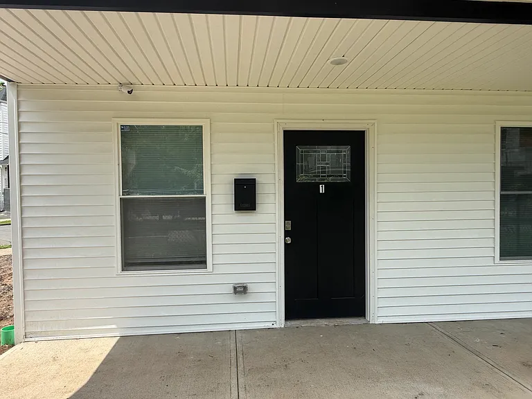 55 Brewster St #1 — Photo 15