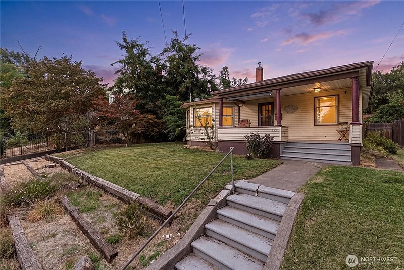3rd image of 353 S 4th Avenue
