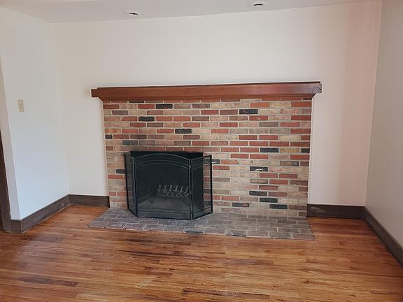 2nd image of 4807 Nugent Dr