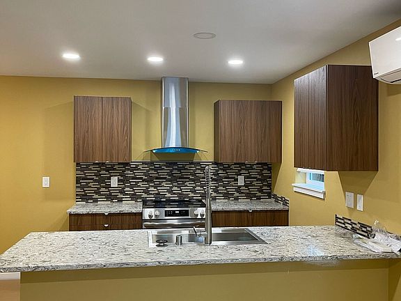 3rd image of 5715 NE 74th Ct #D