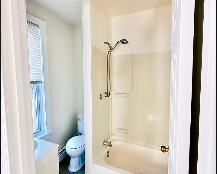175 Amherst Street — Photo 6