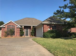 1008 Rolling Meadows Dr, Burleson, TX 76028
