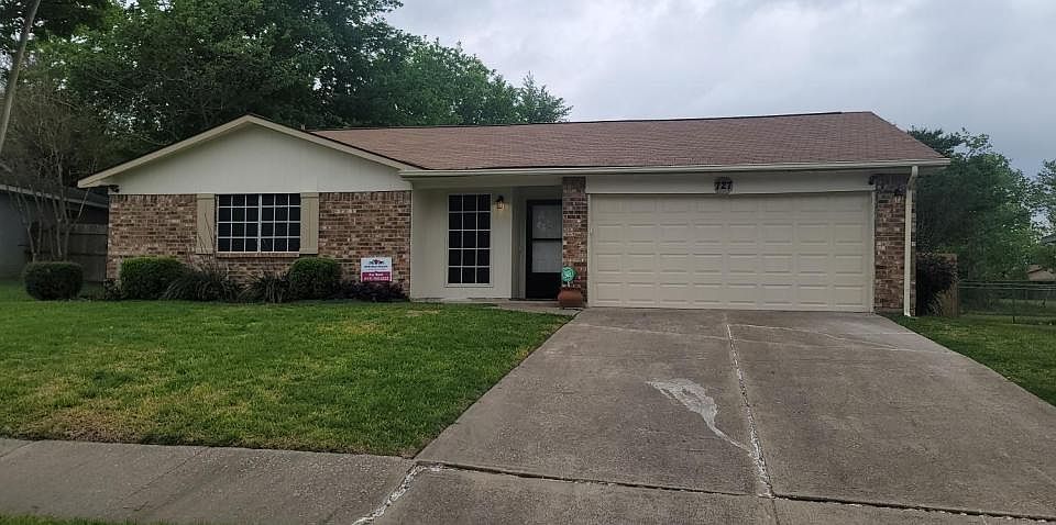 1st image of 727 Coolwood Ct