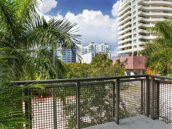 3rd image of 6000 Collins Ave APT 314