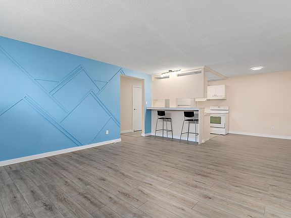 4th image of 14903 92nd Ave NW #103