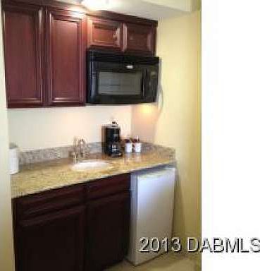 5th image of 600 Atlantic Ave #312