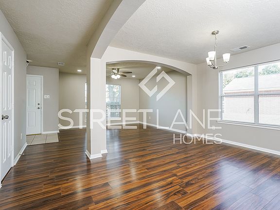 5th image of 21615 Country Club Green Way