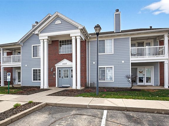 2nd image of 3127 Alexander Pl APT 101